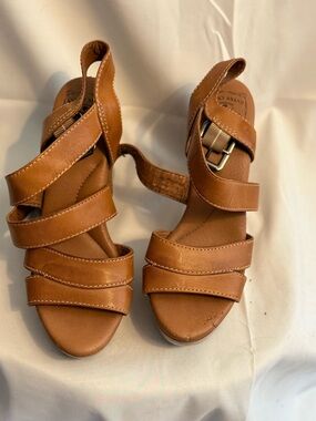 Lucky Brand Cognac Strappy Wedge Sandals